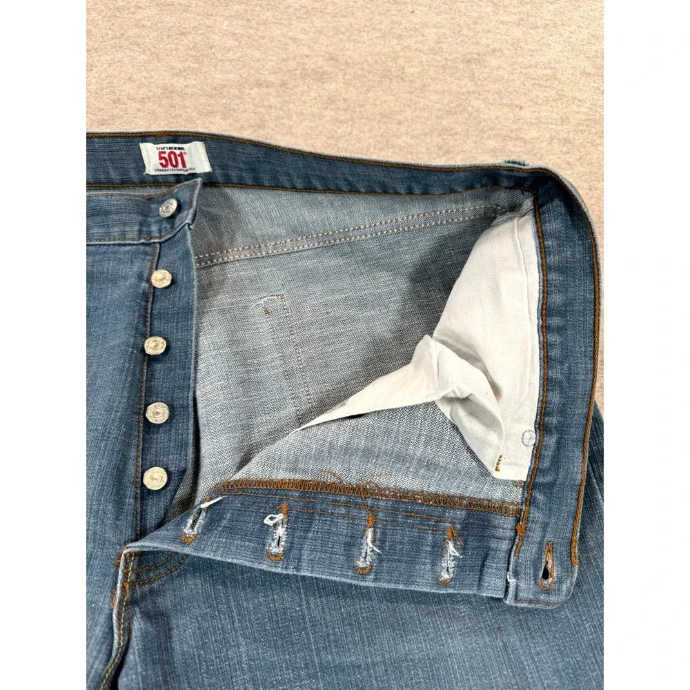Levis 501 Original Fit Straight Jeans Mens 42x32 Blue Denim High Rise Button Fly
